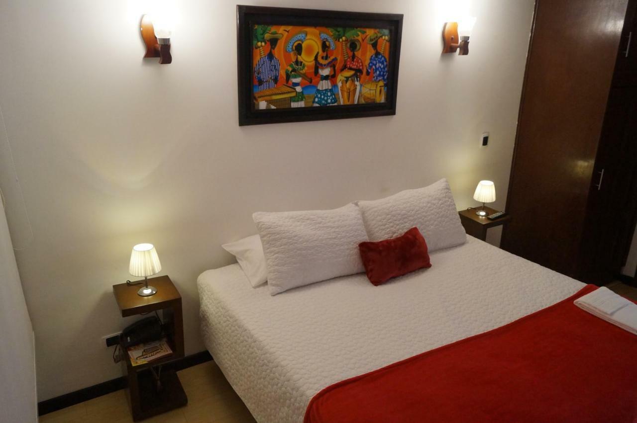 Hotel San Angel Corferias Bogota Buitenkant foto